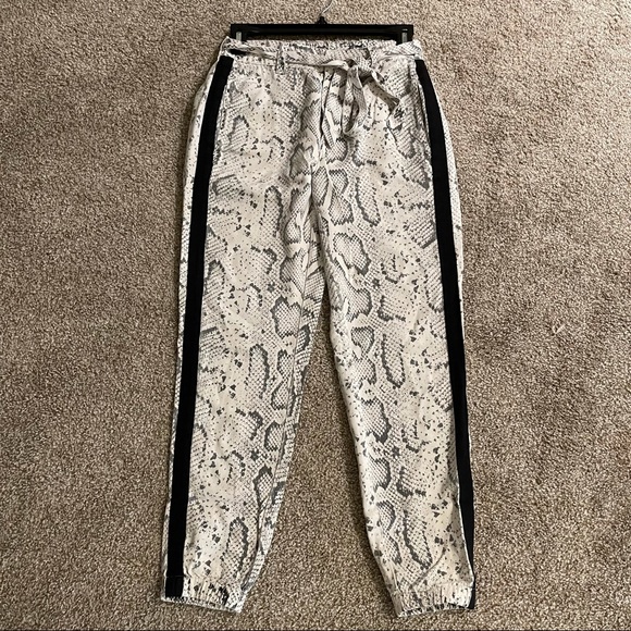 !NEW! PAM & GELA Snake Print High Rise Tie Track Jogger Pants - Size P - Picture 3 of 12